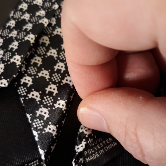 Thin Black Tie Geek Space Invaders Tie - Picture 5 of 5